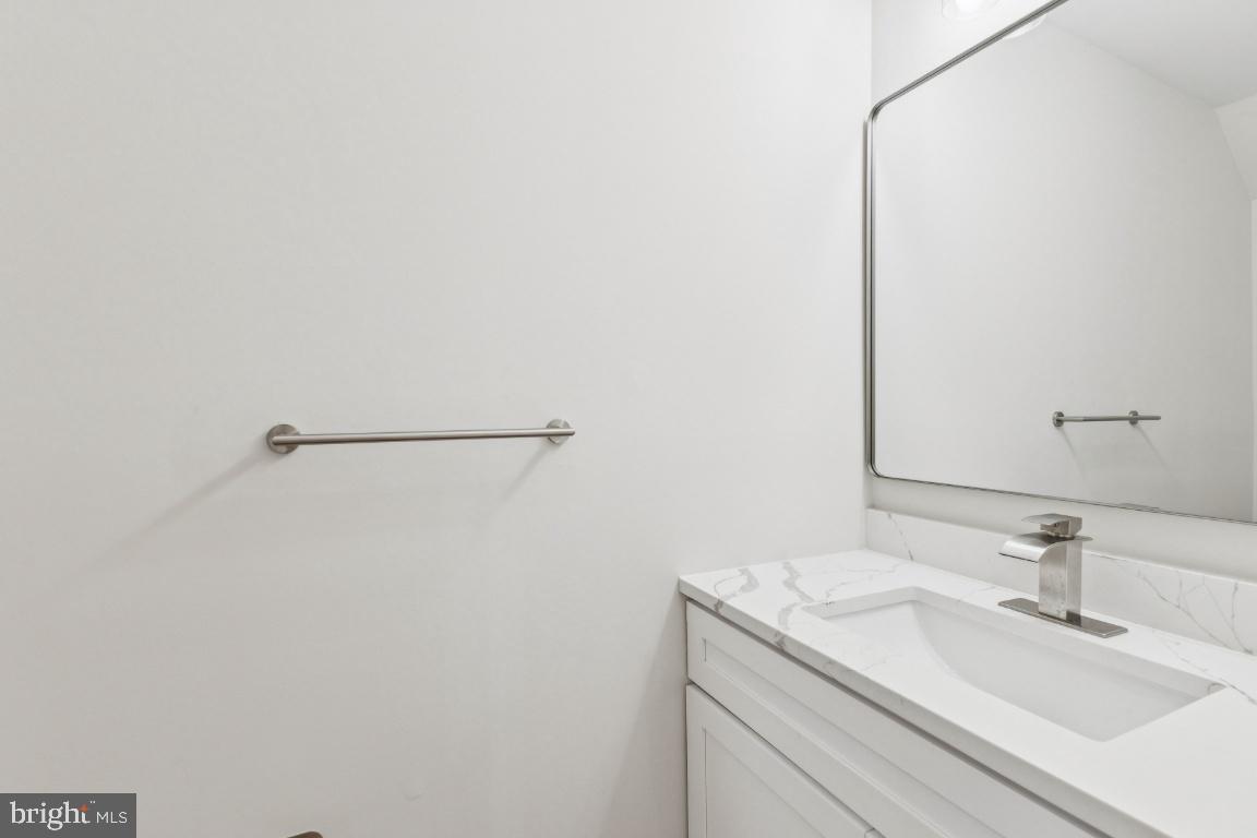 7398 BARBADOS LN, MANASSAS, Virginia 20109, 3 Bedrooms Bedrooms, ,2 BathroomsBathrooms,Residential,For sale,7398 BARBADOS LN,VAPW2107898 MLS # VAPW2107898