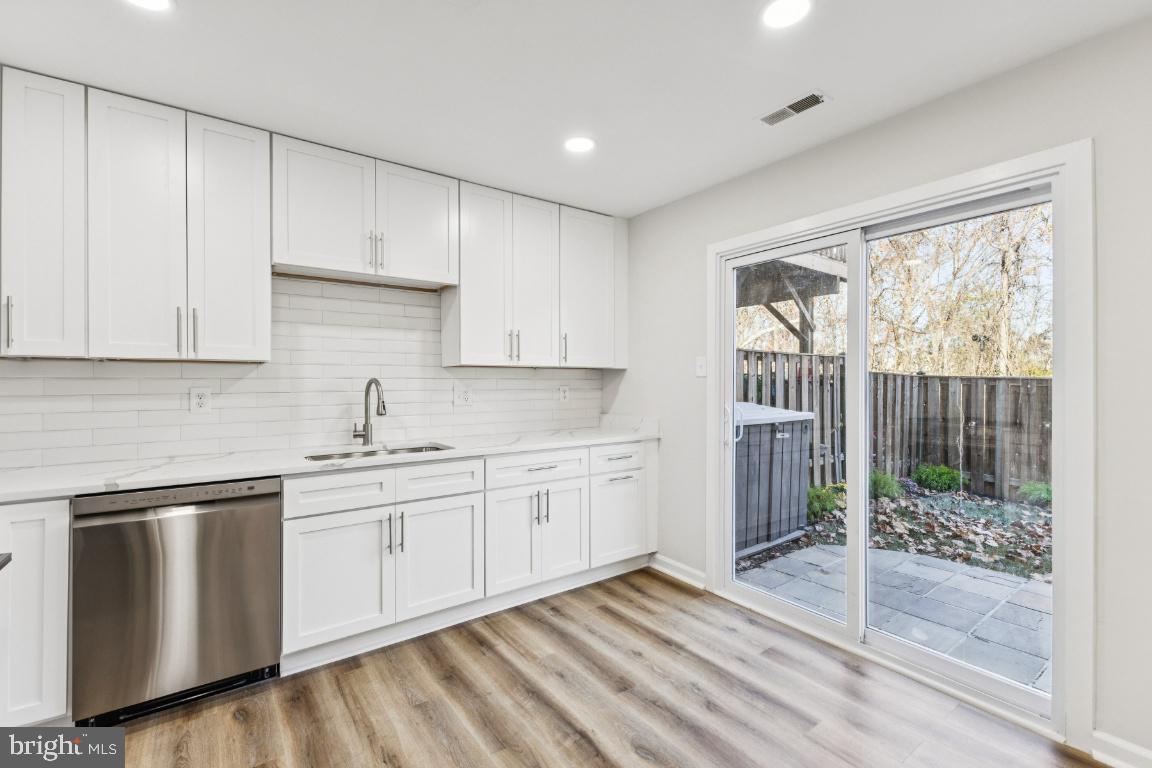 7398 BARBADOS LN, MANASSAS, Virginia 20109, 3 Bedrooms Bedrooms, ,2 BathroomsBathrooms,Residential,For sale,7398 BARBADOS LN,VAPW2107898 MLS # VAPW2107898