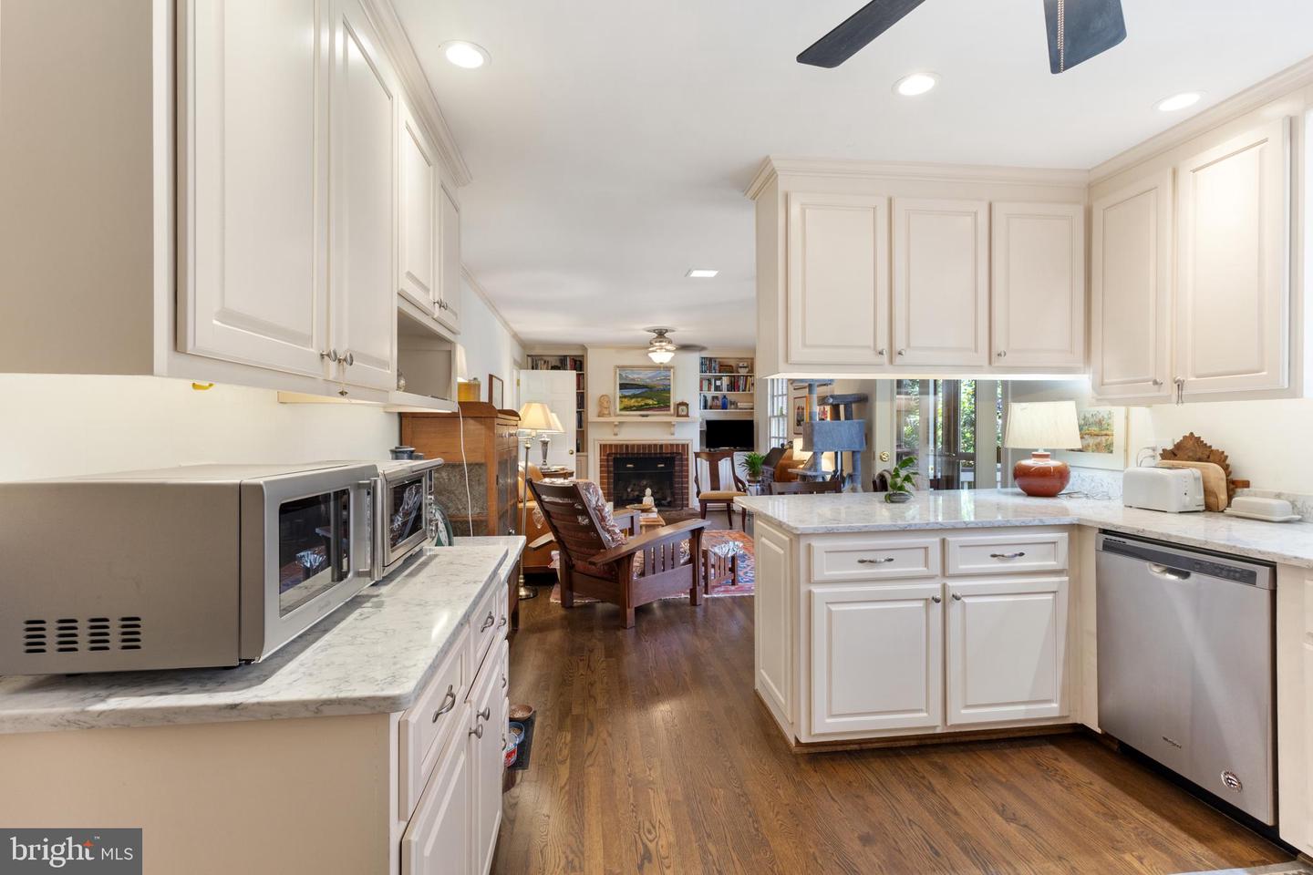 124 LAKE DR, WILLIAMSBURG, Virginia 23185, 4 Bedrooms Bedrooms, ,3 BathroomsBathrooms,Residential,For sale,124 LAKE DR,VAJC2000572 MLS # VAJC2000572