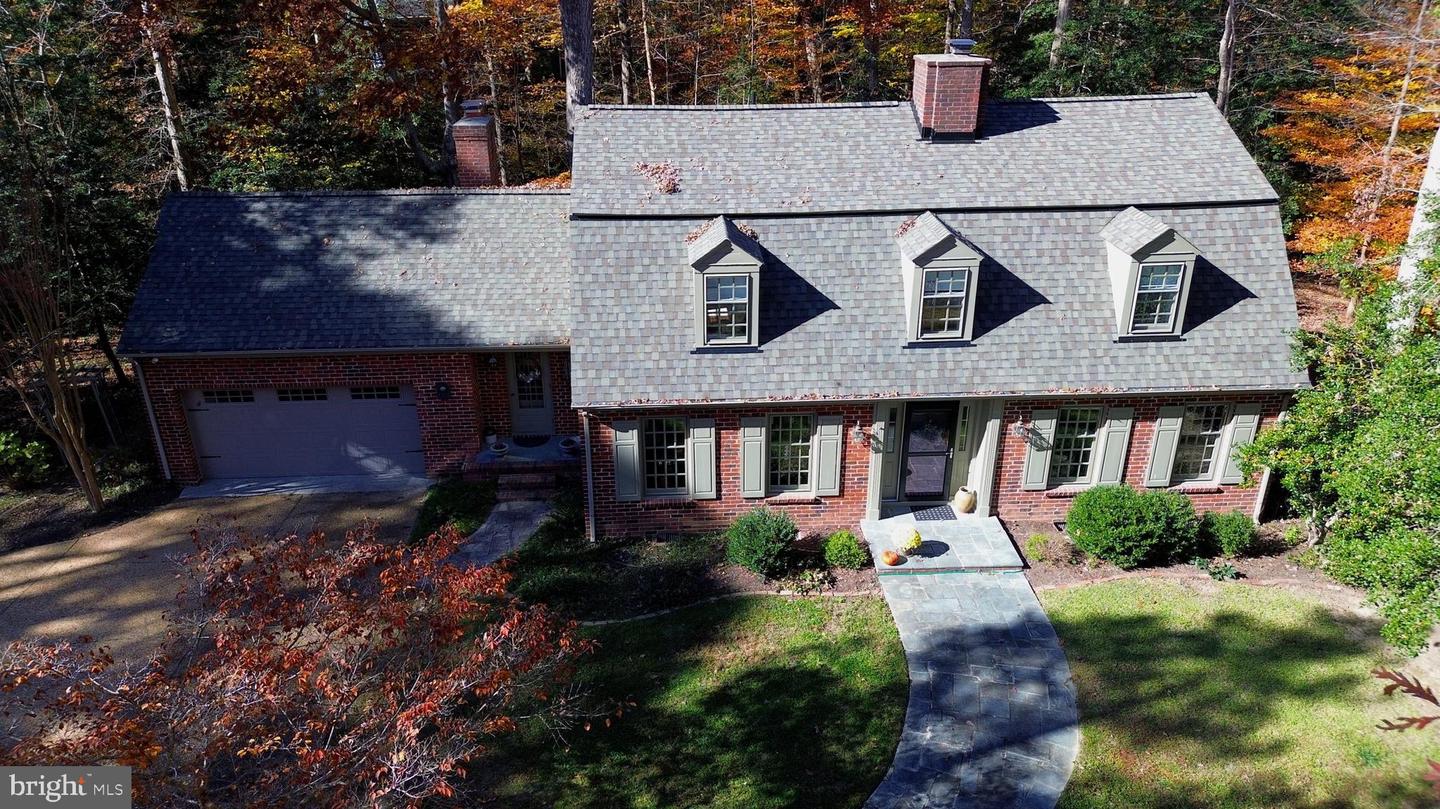 124 LAKE DR, WILLIAMSBURG, Virginia 23185, 4 Bedrooms Bedrooms, ,3 BathroomsBathrooms,Residential,For sale,124 LAKE DR,VAJC2000572 MLS # VAJC2000572