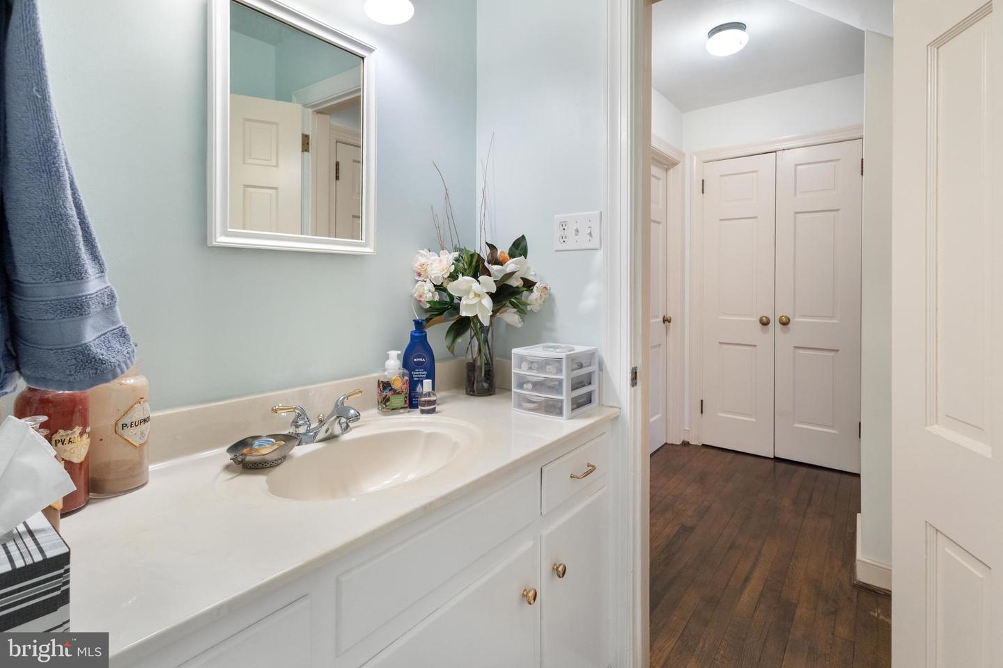 124 LAKE DR, WILLIAMSBURG, Virginia 23185, 4 Bedrooms Bedrooms, ,3 BathroomsBathrooms,Residential,For sale,124 LAKE DR,VAJC2000572 MLS # VAJC2000572