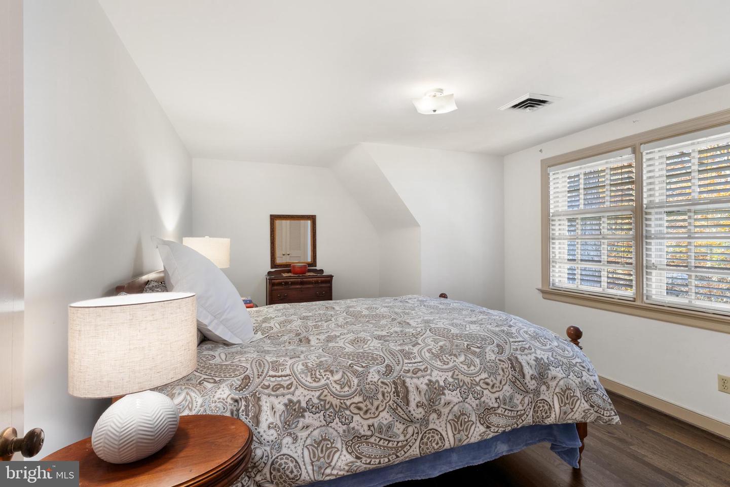 124 LAKE DR, WILLIAMSBURG, Virginia 23185, 4 Bedrooms Bedrooms, ,3 BathroomsBathrooms,Residential,For sale,124 LAKE DR,VAJC2000572 MLS # VAJC2000572