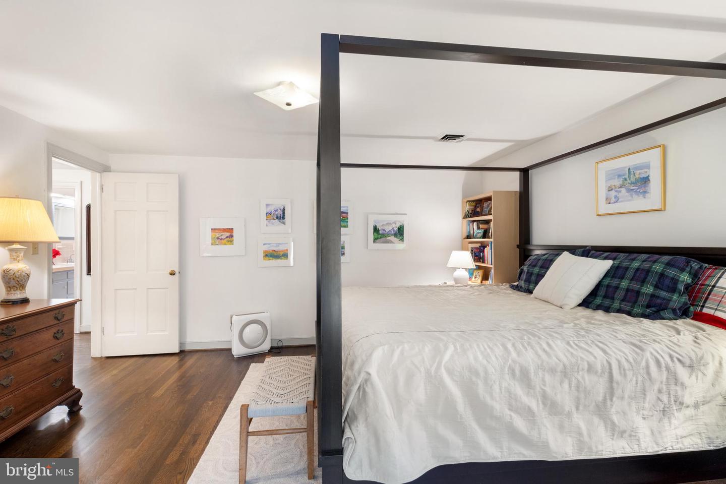 124 LAKE DR, WILLIAMSBURG, Virginia 23185, 4 Bedrooms Bedrooms, ,3 BathroomsBathrooms,Residential,For sale,124 LAKE DR,VAJC2000572 MLS # VAJC2000572