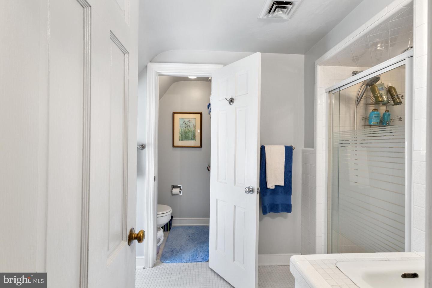 124 LAKE DR, WILLIAMSBURG, Virginia 23185, 4 Bedrooms Bedrooms, ,3 BathroomsBathrooms,Residential,For sale,124 LAKE DR,VAJC2000572 MLS # VAJC2000572