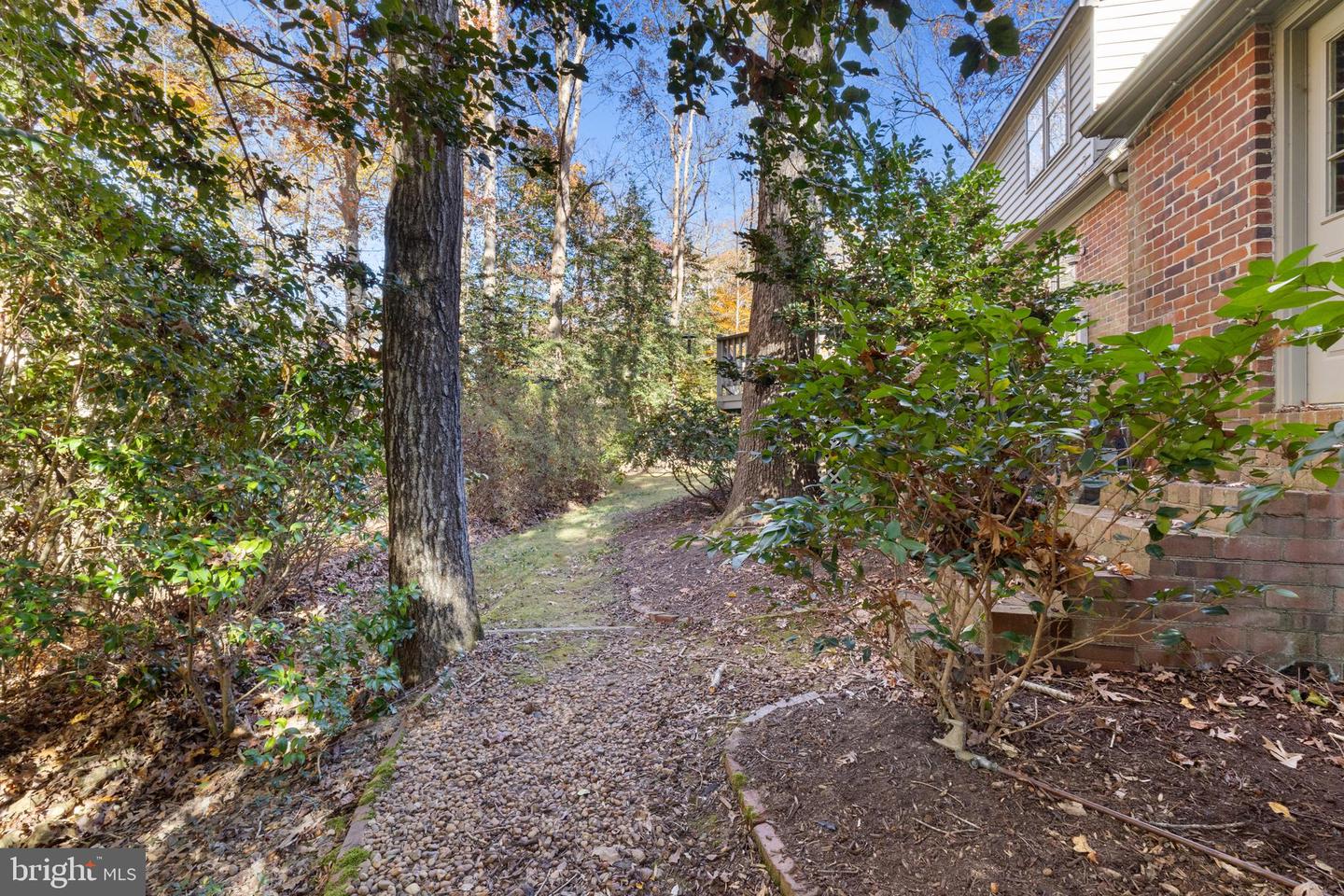 124 LAKE DR, WILLIAMSBURG, Virginia 23185, 4 Bedrooms Bedrooms, ,3 BathroomsBathrooms,Residential,For sale,124 LAKE DR,VAJC2000572 MLS # VAJC2000572