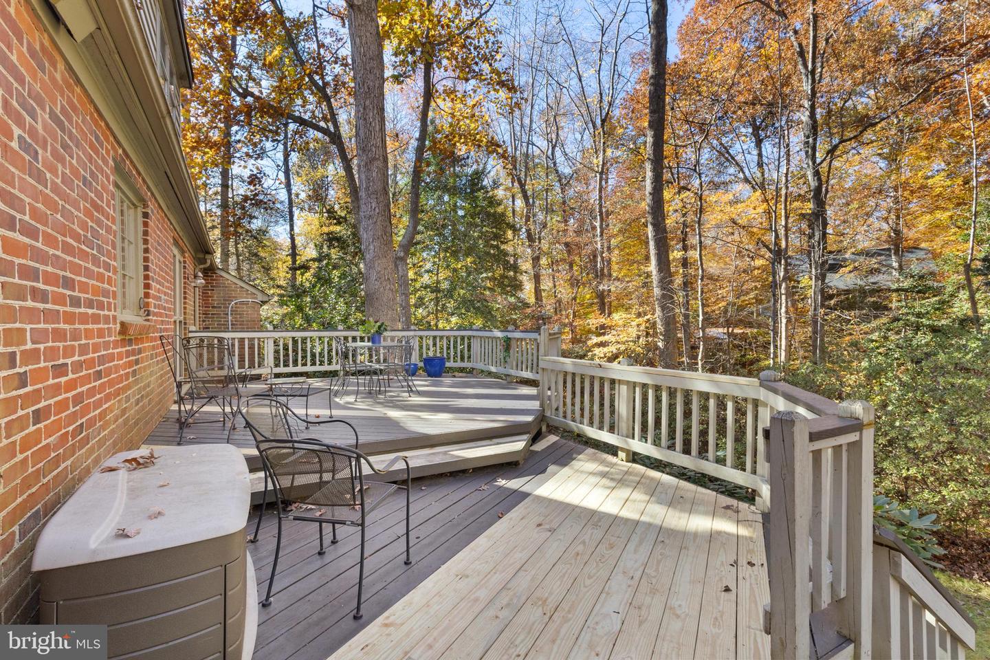 124 LAKE DR, WILLIAMSBURG, Virginia 23185, 4 Bedrooms Bedrooms, ,3 BathroomsBathrooms,Residential,For sale,124 LAKE DR,VAJC2000572 MLS # VAJC2000572