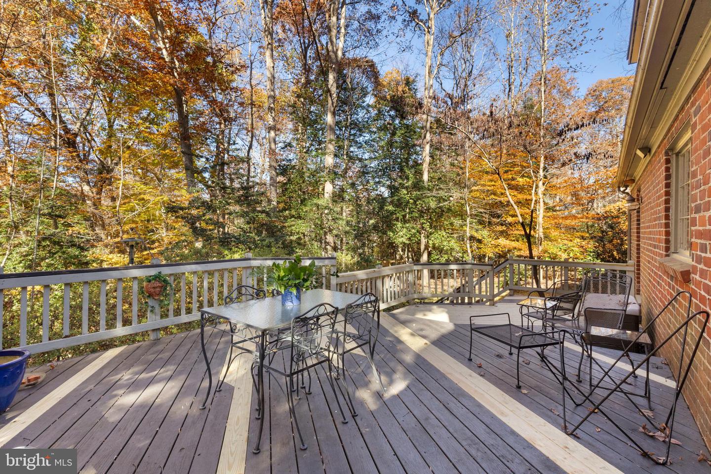 124 LAKE DR, WILLIAMSBURG, Virginia 23185, 4 Bedrooms Bedrooms, ,3 BathroomsBathrooms,Residential,For sale,124 LAKE DR,VAJC2000572 MLS # VAJC2000572