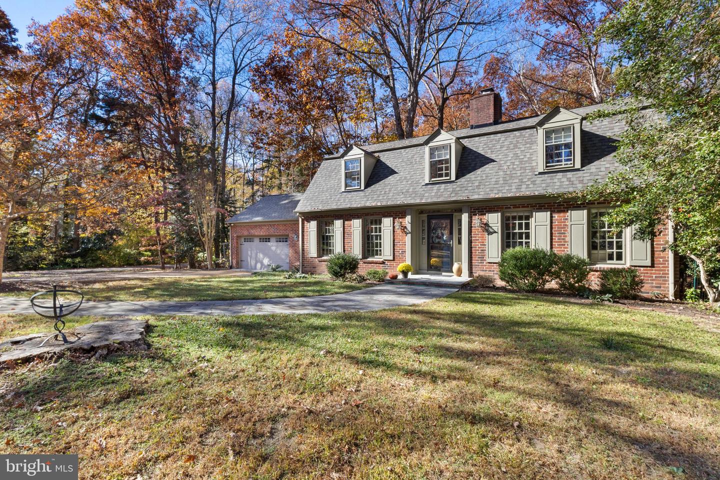 124 LAKE DR, WILLIAMSBURG, Virginia 23185, 4 Bedrooms Bedrooms, ,3 BathroomsBathrooms,Residential,For sale,124 LAKE DR,VAJC2000572 MLS # VAJC2000572