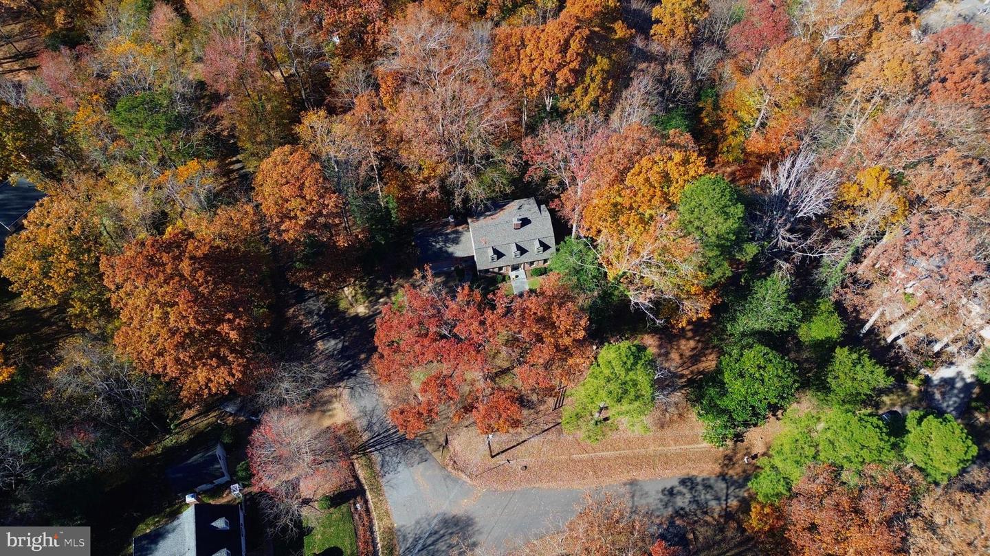 124 LAKE DR, WILLIAMSBURG, Virginia 23185, 4 Bedrooms Bedrooms, ,3 BathroomsBathrooms,Residential,For sale,124 LAKE DR,VAJC2000572 MLS # VAJC2000572