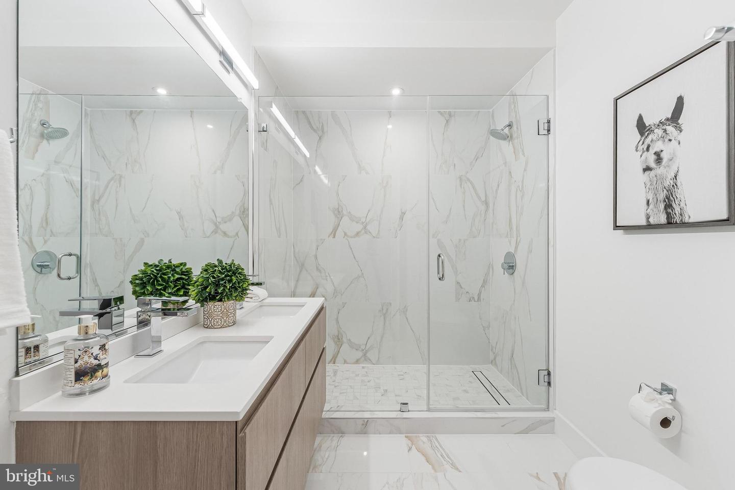 4017 DAVIS PL NW #6, WASHINGTON, District Of Columbia 20007, 2 Bedrooms Bedrooms, ,1 BathroomBathrooms,Residential,For sale,4017 DAVIS PL NW #6,DCDC2232190 MLS # DCDC2232190 4017 DAVIS PL NW #6, WASHINGTON, District Of Columbia 20007, 2 Bedrooms Bedrooms, ,1 BathroomBathrooms,Residential,For sale,4017 DAVIS PL NW #6,DCDC2232190 MLS # DCDC2232190