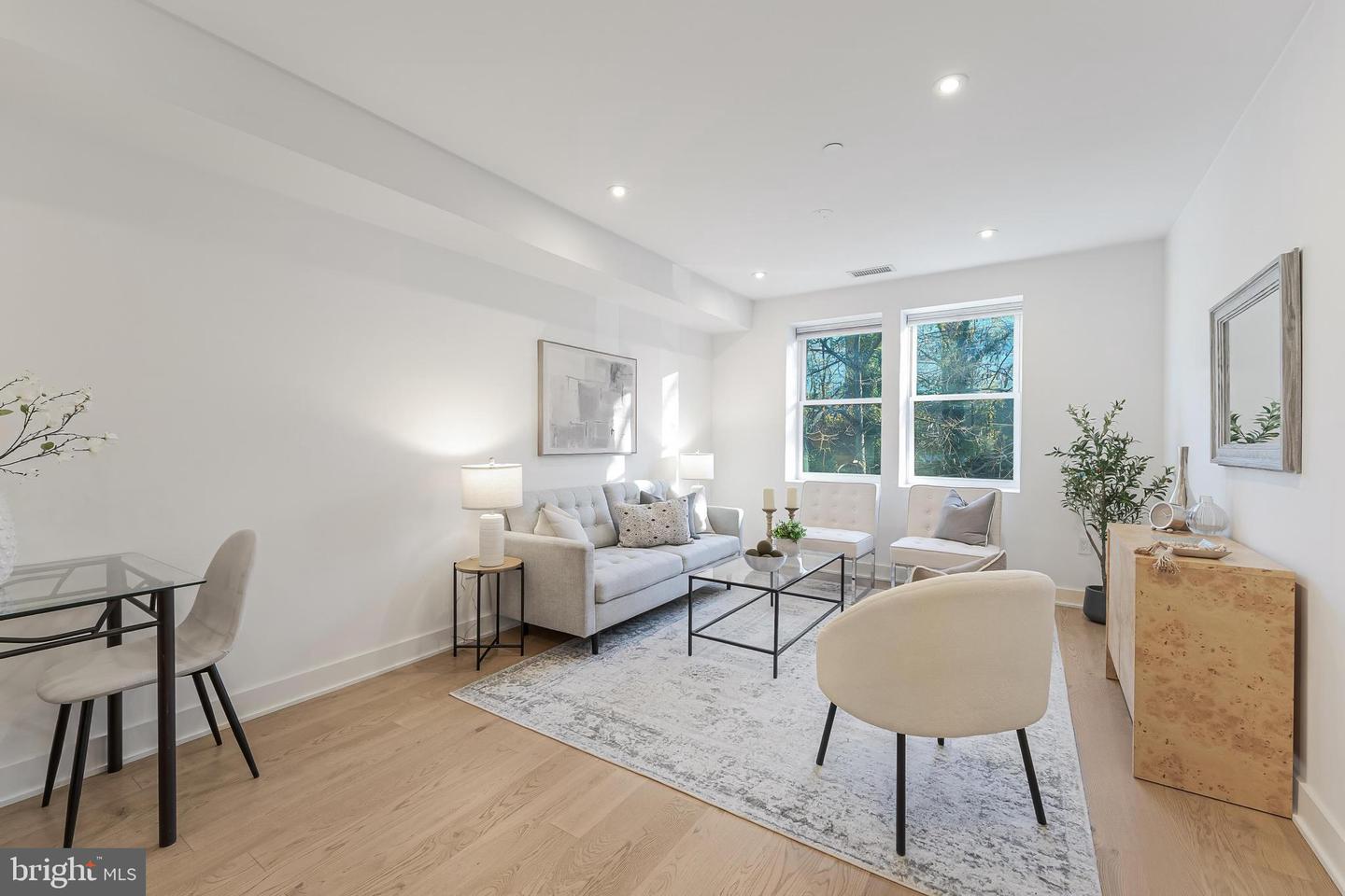 4017 DAVIS PL NW #6, WASHINGTON, District Of Columbia 20007, 2 Bedrooms Bedrooms, ,1 BathroomBathrooms,Residential,For sale,4017 DAVIS PL NW #6,DCDC2232190 MLS # DCDC2232190 4017 DAVIS PL NW #6, WASHINGTON, District Of Columbia 20007, 2 Bedrooms Bedrooms, ,1 BathroomBathrooms,Residential,For sale,4017 DAVIS PL NW #6,DCDC2232190 MLS # DCDC2232190