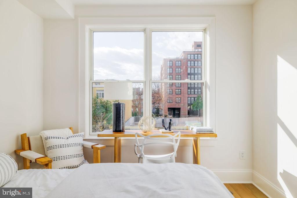 2460 ONTARIO RD NW, WASHINGTON, District Of Columbia 20009, 5 Bedrooms Bedrooms, ,4 BathroomsBathrooms,Residential,For sale,2460 ONTARIO RD NW,DCDC2232192 MLS # DCDC2232192