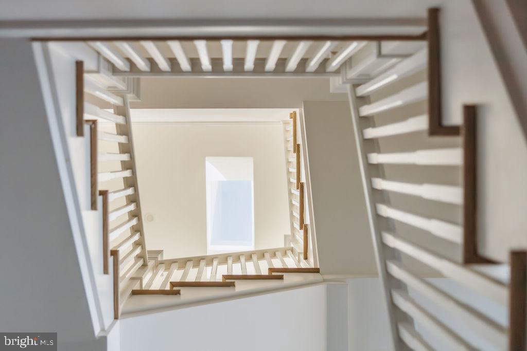 2460 ONTARIO RD NW, WASHINGTON, District Of Columbia 20009, 5 Bedrooms Bedrooms, ,4 BathroomsBathrooms,Residential,For sale,2460 ONTARIO RD NW,DCDC2232192 MLS # DCDC2232192