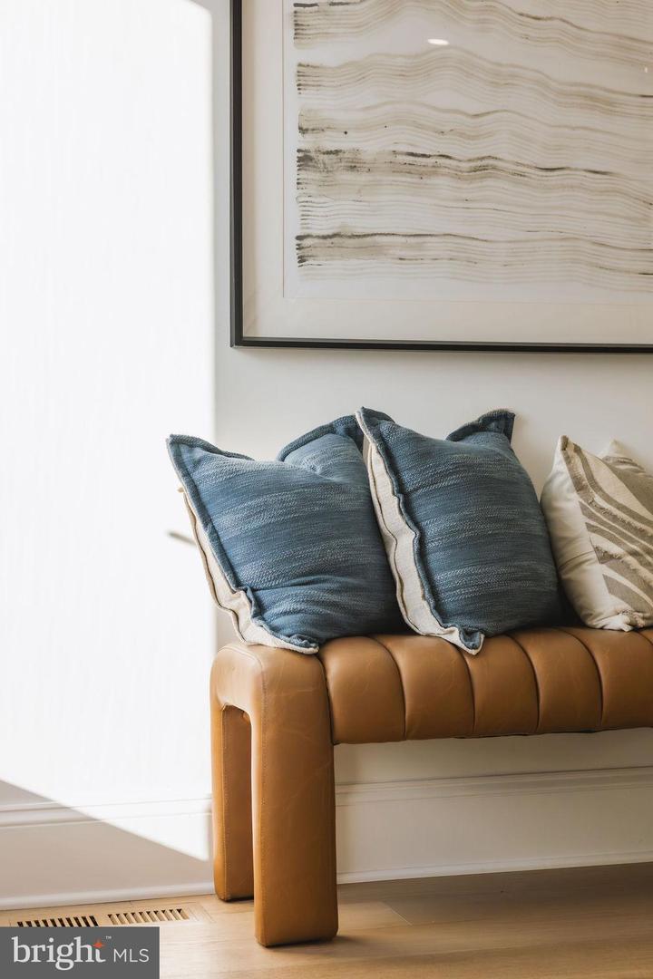 2460 ONTARIO RD NW, WASHINGTON, District Of Columbia 20009, 5 Bedrooms Bedrooms, ,4 BathroomsBathrooms,Residential,For sale,2460 ONTARIO RD NW,DCDC2232192 MLS # DCDC2232192