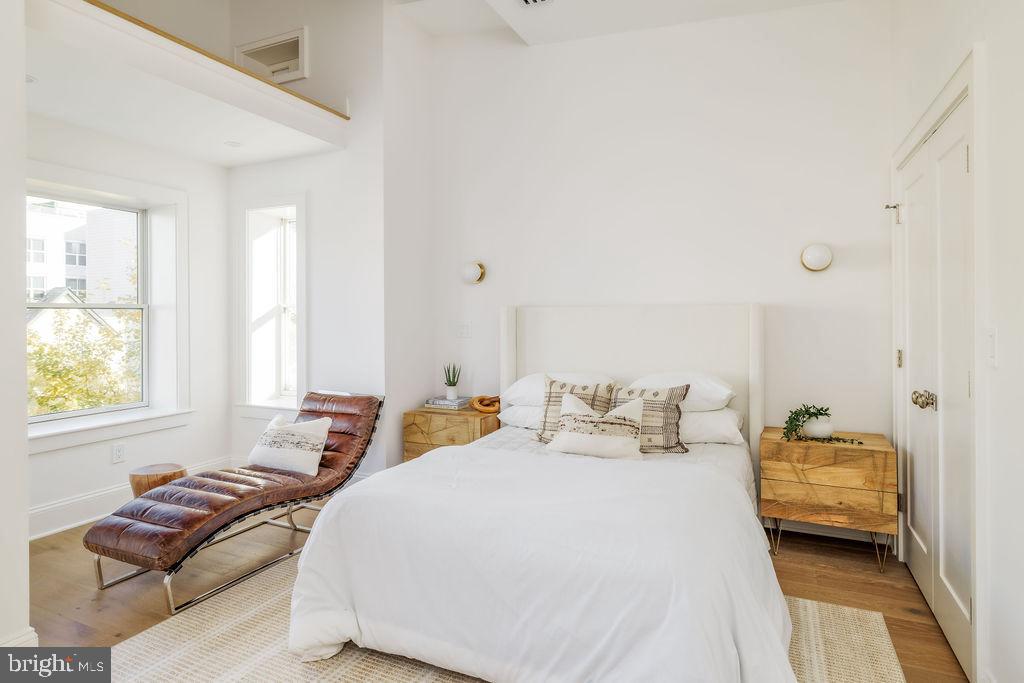 2460 ONTARIO RD NW, WASHINGTON, District Of Columbia 20009, 5 Bedrooms Bedrooms, ,4 BathroomsBathrooms,Residential,For sale,2460 ONTARIO RD NW,DCDC2232192 MLS # DCDC2232192