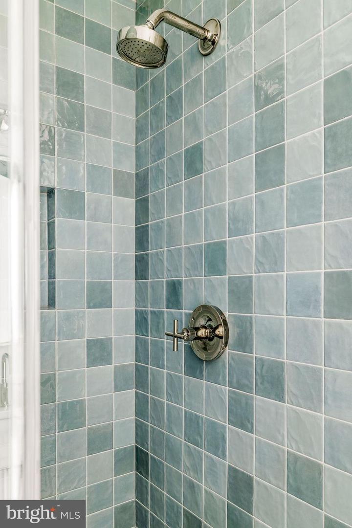 2460 ONTARIO RD NW, WASHINGTON, District Of Columbia 20009, 5 Bedrooms Bedrooms, ,4 BathroomsBathrooms,Residential,For sale,2460 ONTARIO RD NW,DCDC2232192 MLS # DCDC2232192