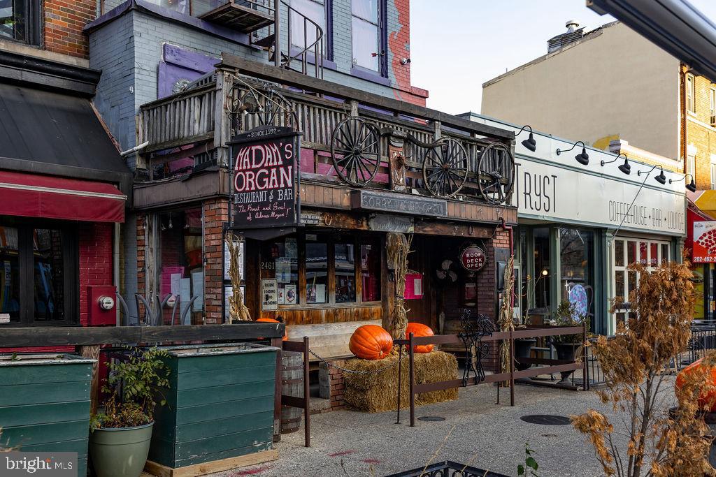 2460 ONTARIO RD NW, WASHINGTON, District Of Columbia 20009, 5 Bedrooms Bedrooms, ,4 BathroomsBathrooms,Residential,For sale,2460 ONTARIO RD NW,DCDC2232192 MLS # DCDC2232192