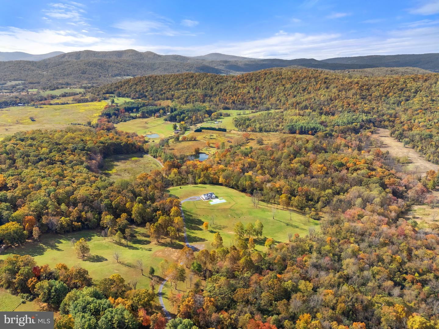 4050 CARRINGTON, DELAPLANE, Virginia 20144, 4 Bedrooms Bedrooms, ,2 BathroomsBathrooms,Residential,For sale,4050 CARRINGTON,VAFQ2019690 MLS # VAFQ2019690