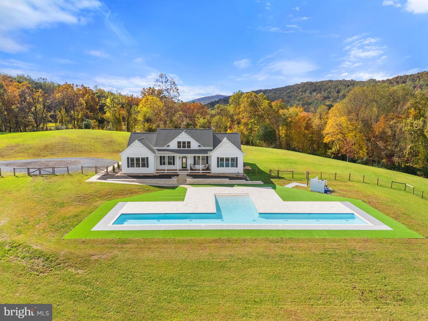 4050 CARRINGTON, DELAPLANE, Virginia 20144, 4 Bedrooms Bedrooms, ,2 BathroomsBathrooms,Residential,For sale,4050 CARRINGTON,VAFQ2019690 MLS # VAFQ2019690