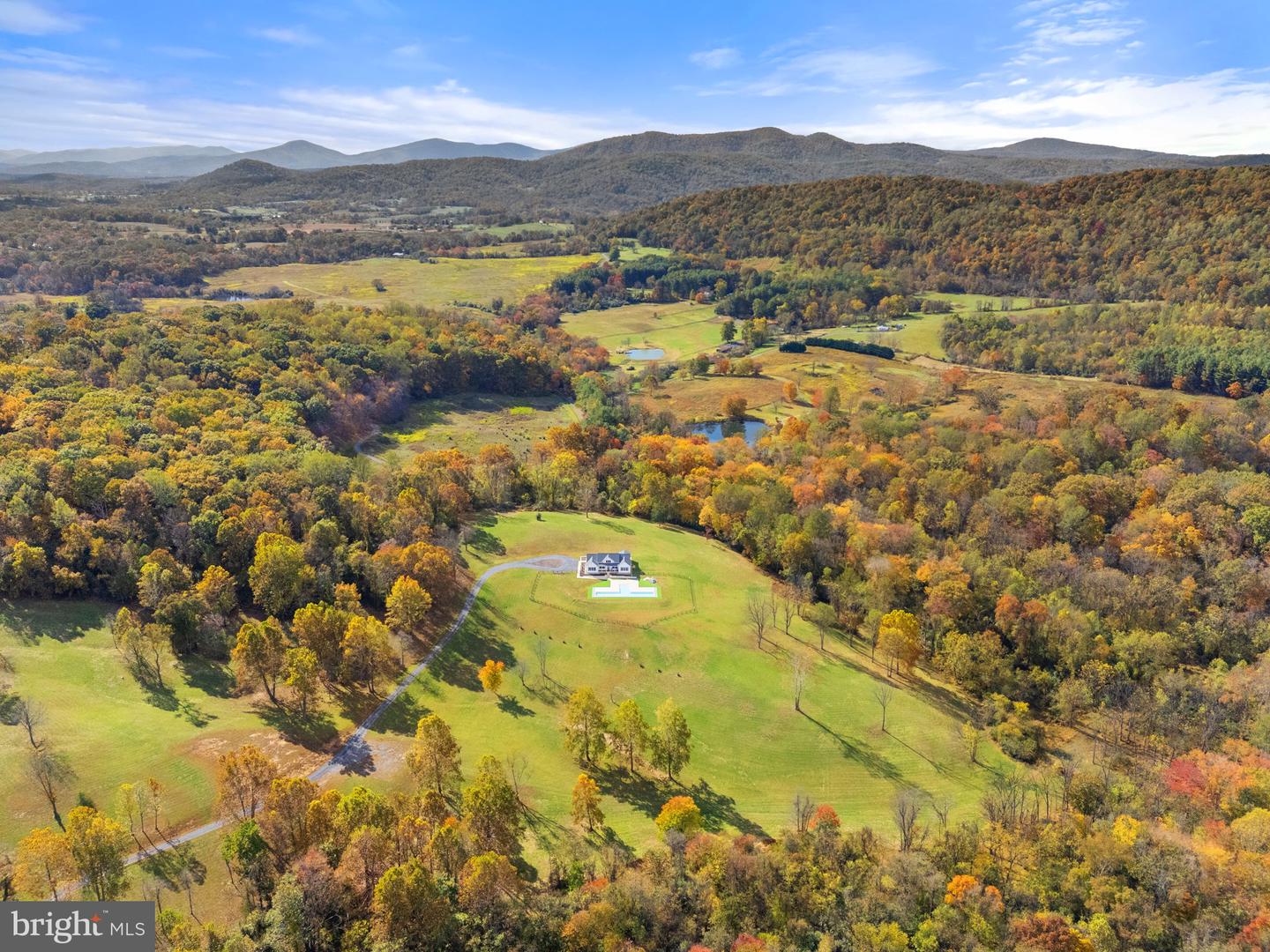 4050 CARRINGTON, DELAPLANE, Virginia 20144, 4 Bedrooms Bedrooms, ,2 BathroomsBathrooms,Residential,For sale,4050 CARRINGTON,VAFQ2019690 MLS # VAFQ2019690