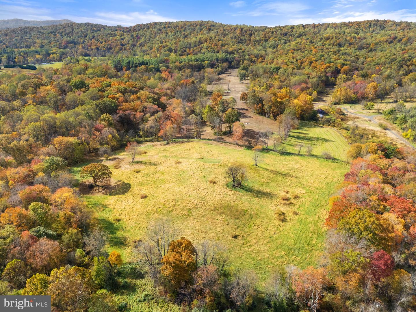 4050 CARRINGTON, DELAPLANE, Virginia 20144, 4 Bedrooms Bedrooms, ,2 BathroomsBathrooms,Residential,For sale,4050 CARRINGTON,VAFQ2019690 MLS # VAFQ2019690