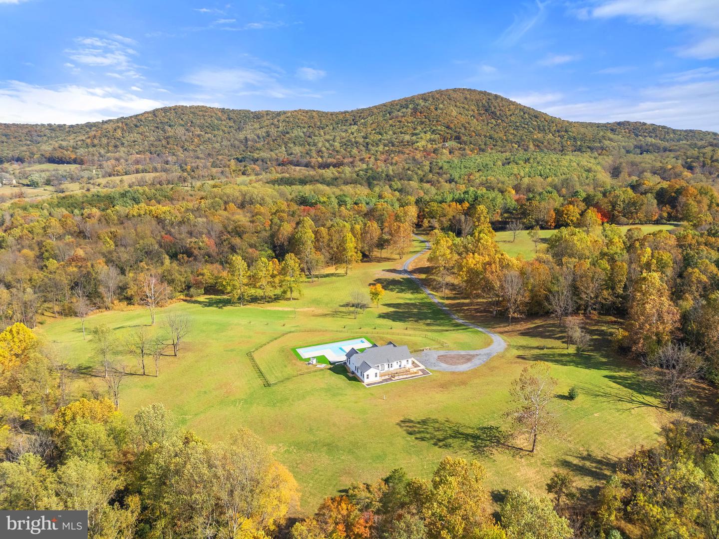 4050 CARRINGTON, DELAPLANE, Virginia 20144, 4 Bedrooms Bedrooms, ,2 BathroomsBathrooms,Residential,For sale,4050 CARRINGTON,VAFQ2019690 MLS # VAFQ2019690