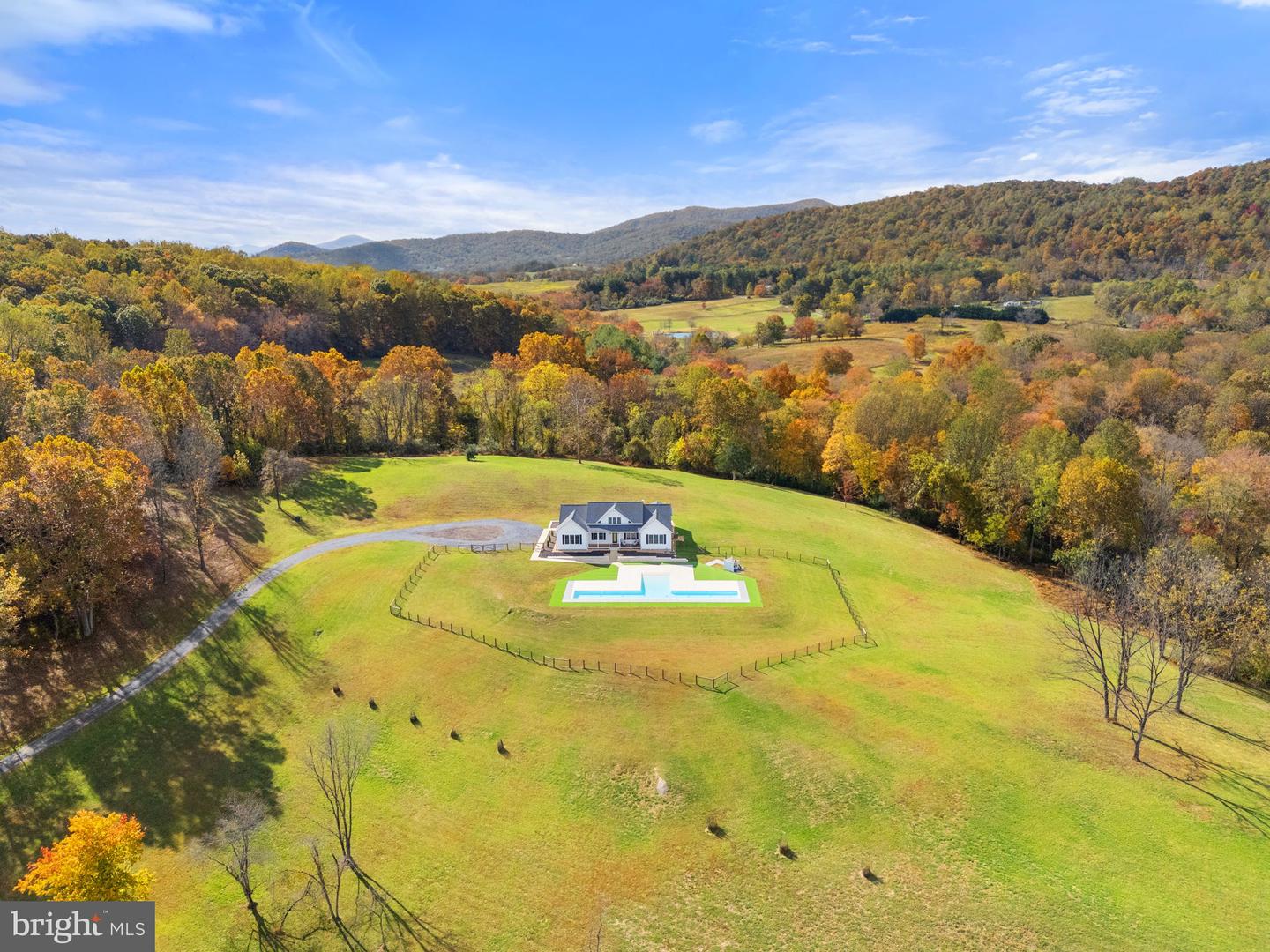 4050 CARRINGTON, DELAPLANE, Virginia 20144, 4 Bedrooms Bedrooms, ,2 BathroomsBathrooms,Residential,For sale,4050 CARRINGTON,VAFQ2019690 MLS # VAFQ2019690