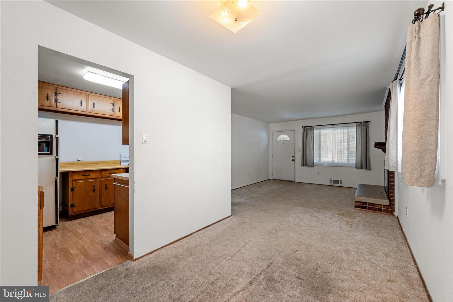 13719 KNOWLES ST, WOODBRIDGE, Virginia 22191, 3 Bedrooms Bedrooms, ,2 BathroomsBathrooms,Residential,For sale,13719 KNOWLES ST,VAPW2107908 MLS # VAPW2107908