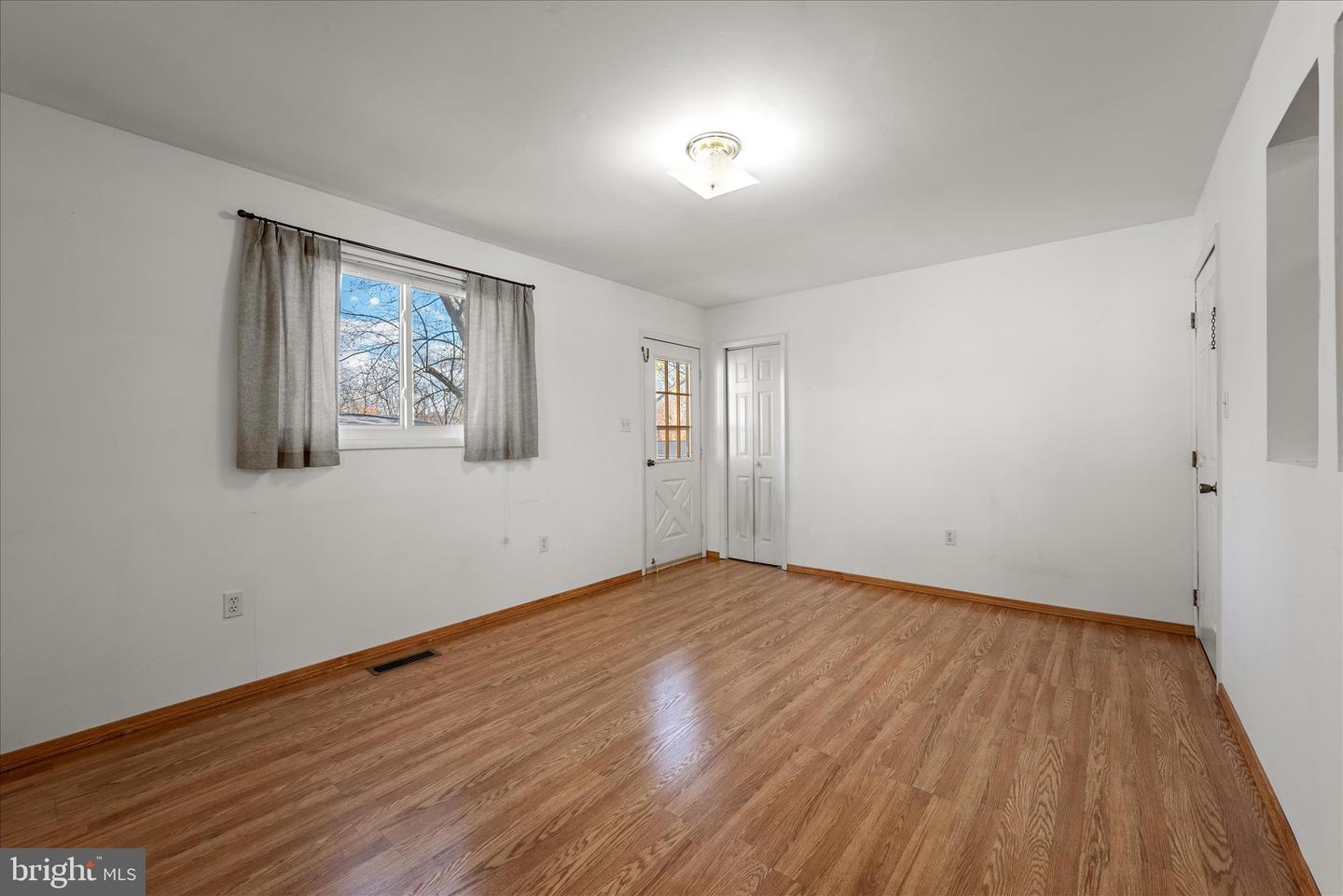 13719 KNOWLES ST, WOODBRIDGE, Virginia 22191, 3 Bedrooms Bedrooms, ,2 BathroomsBathrooms,Residential,For sale,13719 KNOWLES ST,VAPW2107908 MLS # VAPW2107908