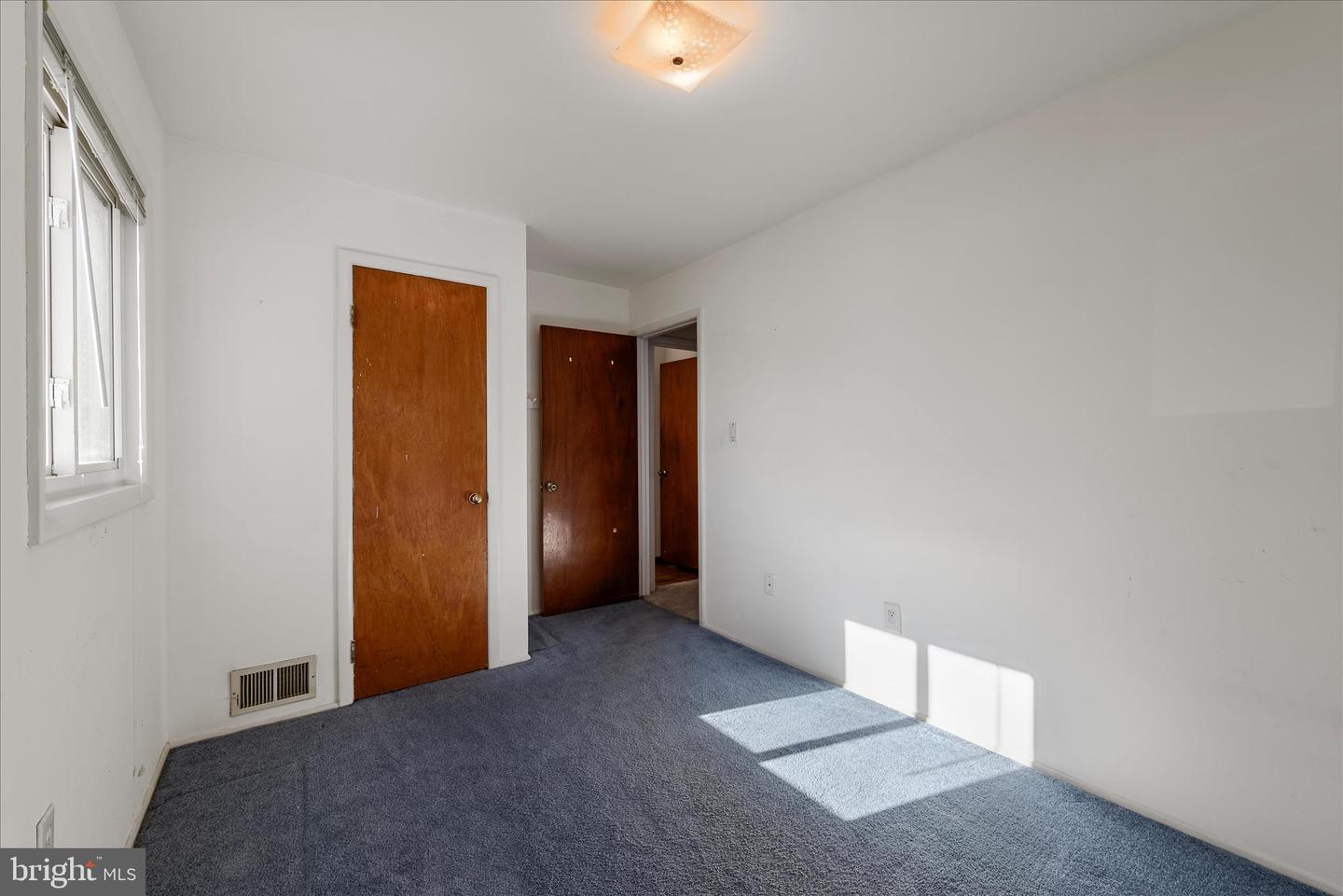 13719 KNOWLES ST, WOODBRIDGE, Virginia 22191, 3 Bedrooms Bedrooms, ,2 BathroomsBathrooms,Residential,For sale,13719 KNOWLES ST,VAPW2107908 MLS # VAPW2107908