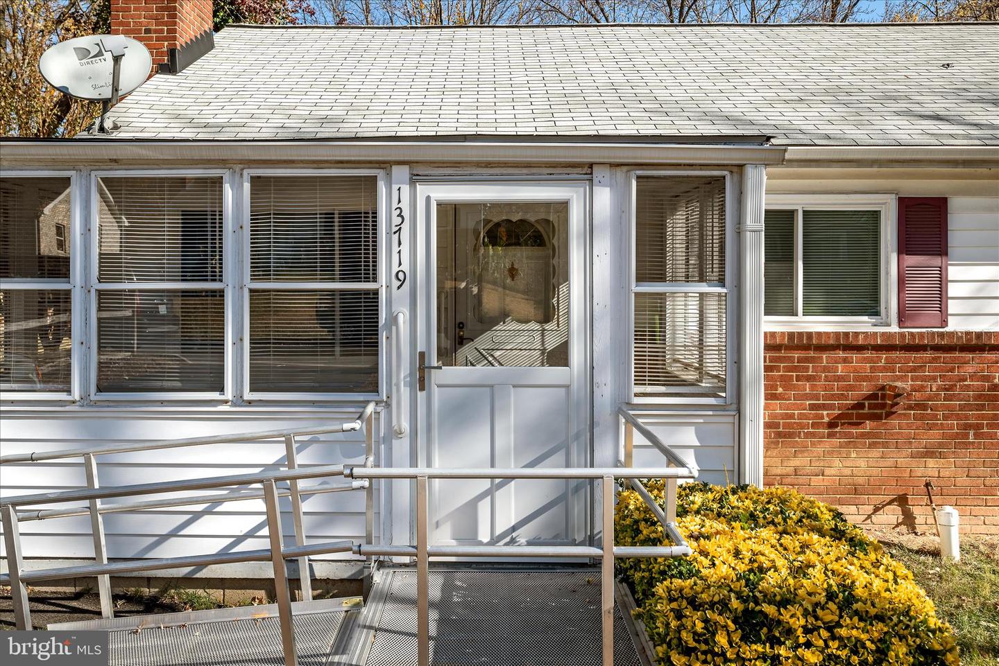 13719 KNOWLES ST, WOODBRIDGE, Virginia 22191, 3 Bedrooms Bedrooms, ,2 BathroomsBathrooms,Residential,For sale,13719 KNOWLES ST,VAPW2107908 MLS # VAPW2107908