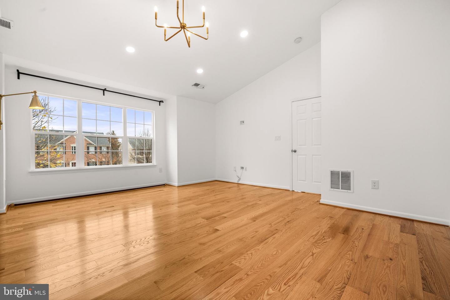 208 E ALPINE DR SE, LEESBURG, Virginia 20175, 4 Bedrooms Bedrooms, ,3 BathroomsBathrooms,Residential,For sale,208 E ALPINE DR SE,VALO2111296 MLS # VALO2111296 208 E ALPINE DR SE, LEESBURG, Virginia 20175, 4 Bedrooms Bedrooms, ,3 BathroomsBathrooms,Residential,For sale,208 E ALPINE DR SE,VALO2111296 MLS # VALO2111296