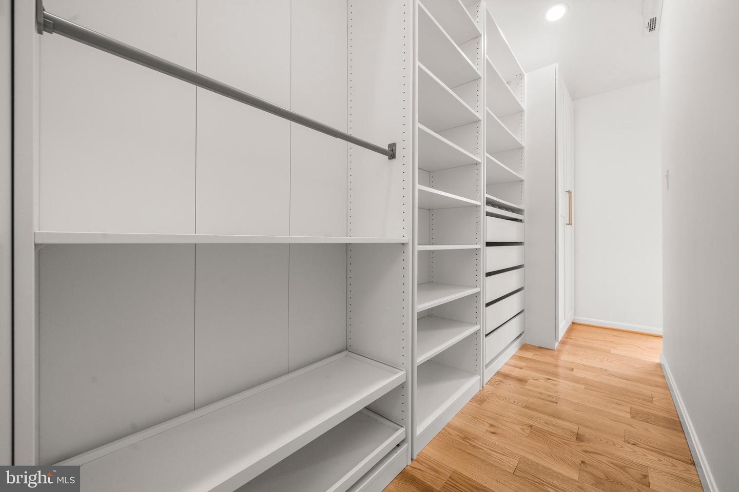 208 E ALPINE DR SE, LEESBURG, Virginia 20175, 4 Bedrooms Bedrooms, ,3 BathroomsBathrooms,Residential,For sale,208 E ALPINE DR SE,VALO2111296 MLS # VALO2111296 208 E ALPINE DR SE, LEESBURG, Virginia 20175, 4 Bedrooms Bedrooms, ,3 BathroomsBathrooms,Residential,For sale,208 E ALPINE DR SE,VALO2111296 MLS # VALO2111296