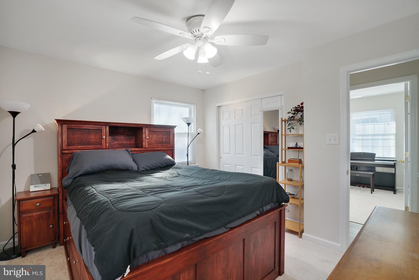 7215 BEVERLY PARK DR, SPRINGFIELD, Virginia 22150, 5 Bedrooms Bedrooms, ,3 BathroomsBathrooms,Residential,For sale,7215 BEVERLY PARK DR,VAFX2279586 MLS # VAFX2279586