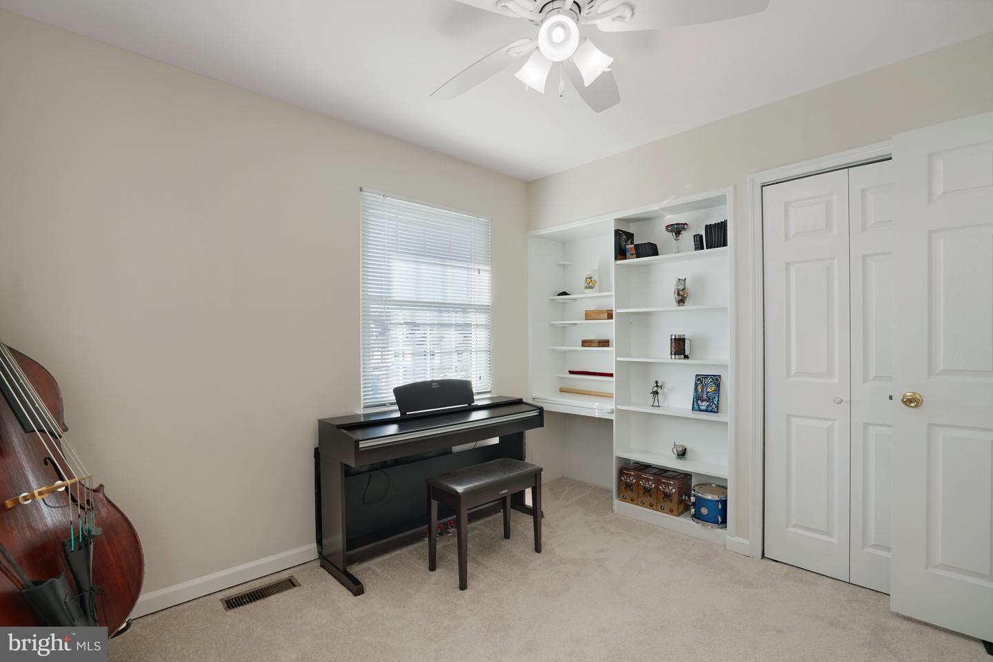 7215 BEVERLY PARK DR, SPRINGFIELD, Virginia 22150, 5 Bedrooms Bedrooms, ,3 BathroomsBathrooms,Residential,For sale,7215 BEVERLY PARK DR,VAFX2279586 MLS # VAFX2279586