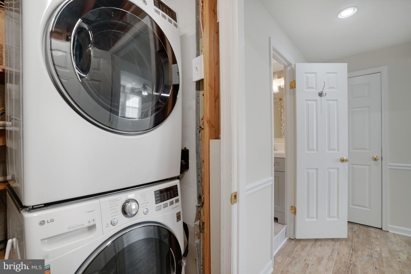 7215 BEVERLY PARK DR, SPRINGFIELD, Virginia 22150, 5 Bedrooms Bedrooms, ,3 BathroomsBathrooms,Residential,For sale,7215 BEVERLY PARK DR,VAFX2279586 MLS # VAFX2279586