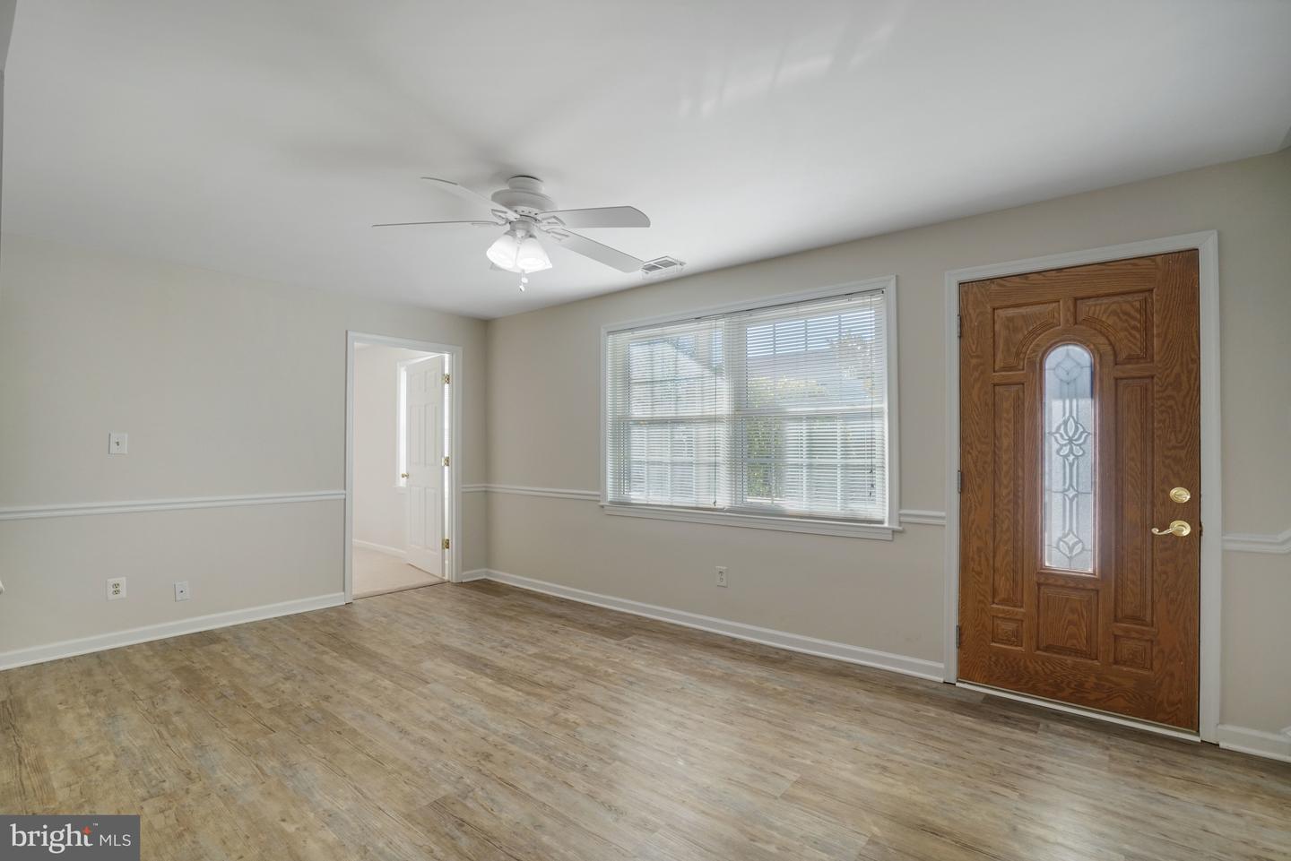 7215 BEVERLY PARK DR, SPRINGFIELD, Virginia 22150, 5 Bedrooms Bedrooms, ,3 BathroomsBathrooms,Residential,For sale,7215 BEVERLY PARK DR,VAFX2279586 MLS # VAFX2279586