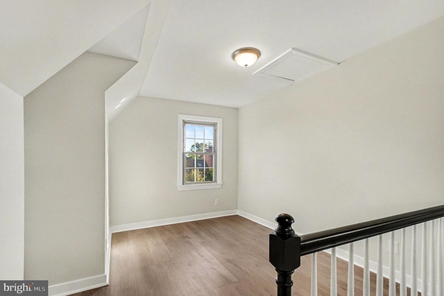 811 COLLEGE AVE, FREDERICKSBURG, Virginia 22401, 3 Bedrooms Bedrooms, 11 Rooms Rooms,3 BathroomsBathrooms,Residential,For sale,811 COLLEGE AVE,VAFB2009316 MLS # VAFB2009316