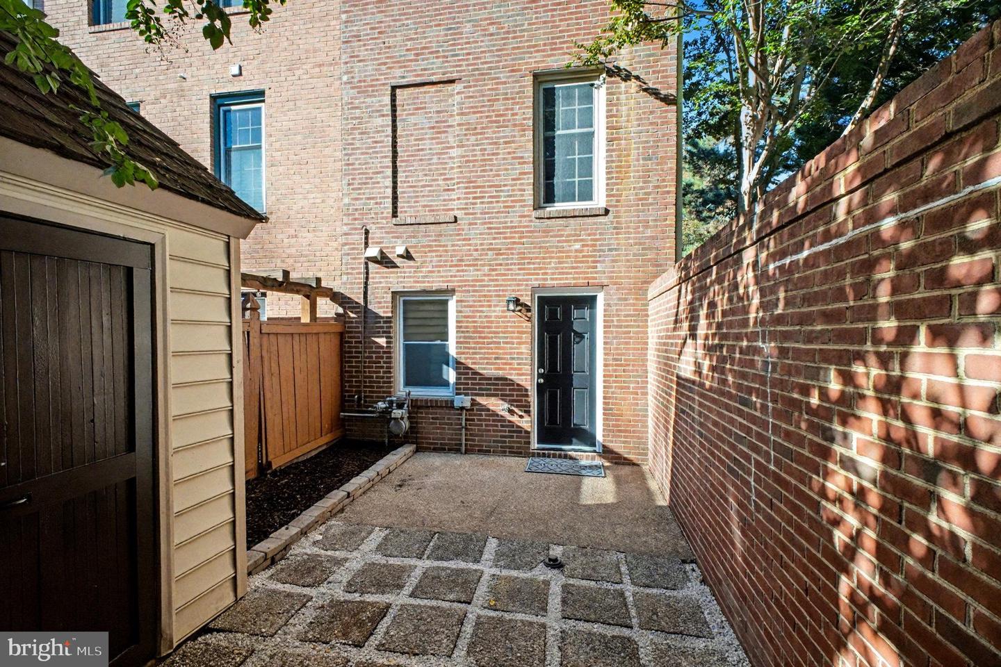 811 COLLEGE AVE, FREDERICKSBURG, Virginia 22401, 3 Bedrooms Bedrooms, 11 Rooms Rooms,3 BathroomsBathrooms,Residential,For sale,811 COLLEGE AVE,VAFB2009316 MLS # VAFB2009316