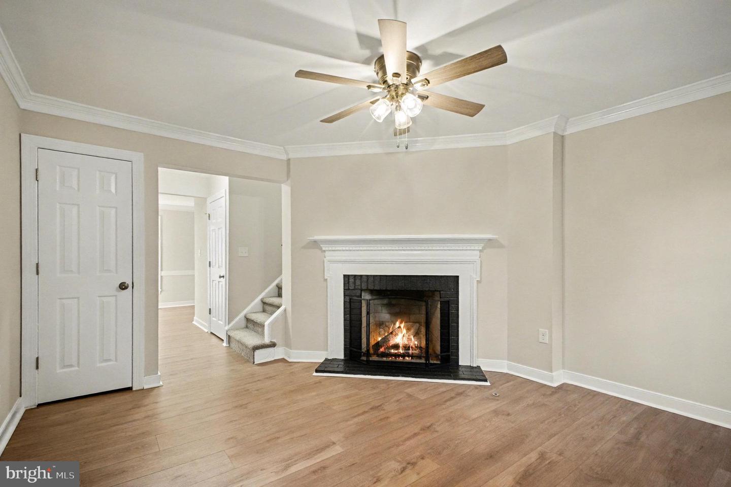 811 COLLEGE AVE, FREDERICKSBURG, Virginia 22401, 3 Bedrooms Bedrooms, 11 Rooms Rooms,3 BathroomsBathrooms,Residential,For sale,811 COLLEGE AVE,VAFB2009316 MLS # VAFB2009316