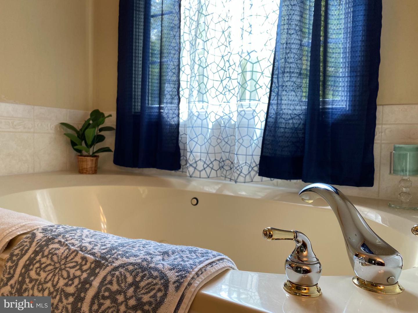 70 PARTRIDGE LN, STAFFORD, Virginia 22556, 6 Bedrooms Bedrooms, 26 Rooms Rooms,6 BathroomsBathrooms,Residential,For sale,70 PARTRIDGE LN,VAST2044306 MLS # VAST2044306