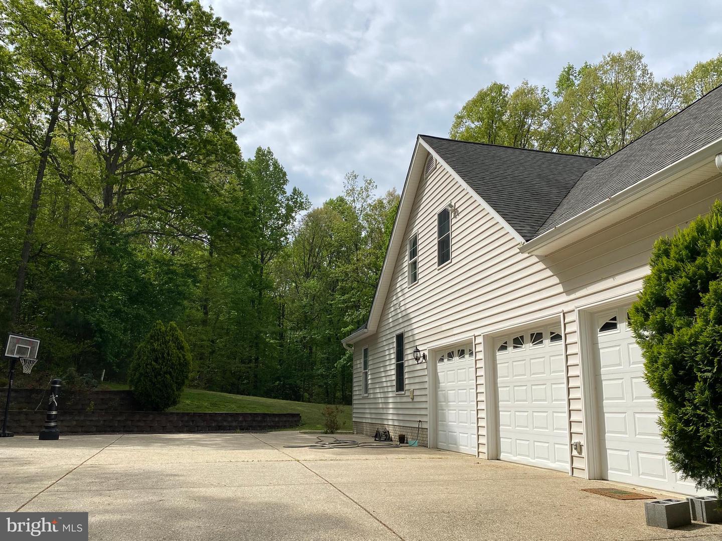 70 PARTRIDGE LN, STAFFORD, Virginia 22556, 6 Bedrooms Bedrooms, 26 Rooms Rooms,6 BathroomsBathrooms,Residential,For sale,70 PARTRIDGE LN,VAST2044306 MLS # VAST2044306