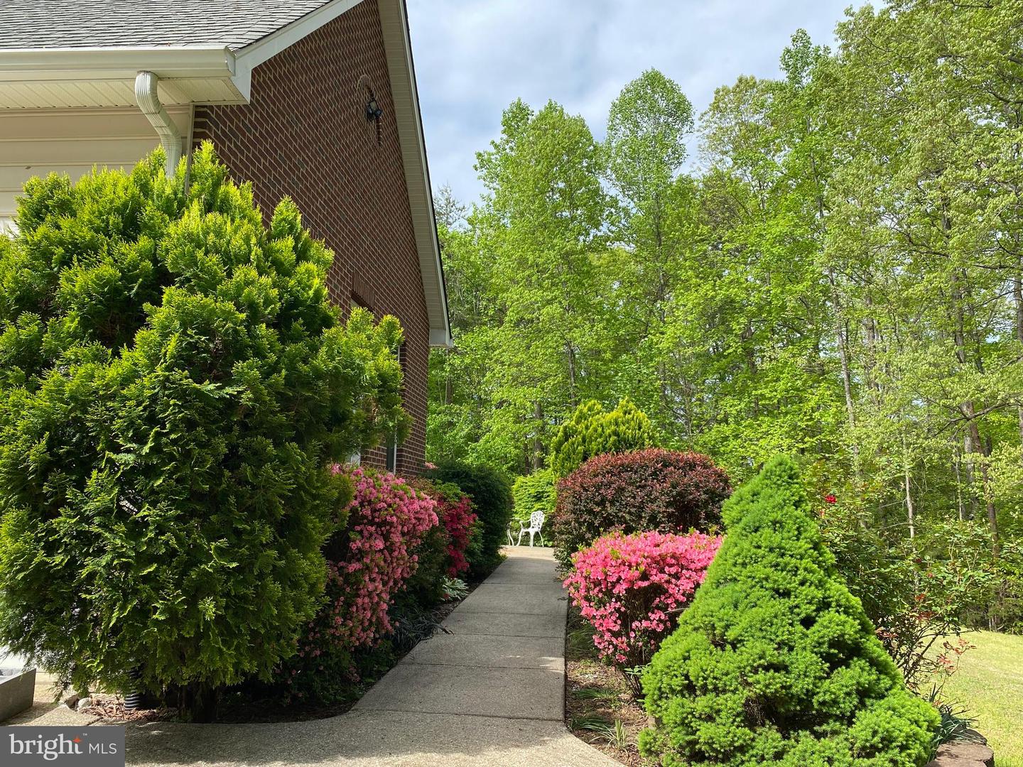 70 PARTRIDGE LN, STAFFORD, Virginia 22556, 6 Bedrooms Bedrooms, 26 Rooms Rooms,6 BathroomsBathrooms,Residential,For sale,70 PARTRIDGE LN,VAST2044306 MLS # VAST2044306