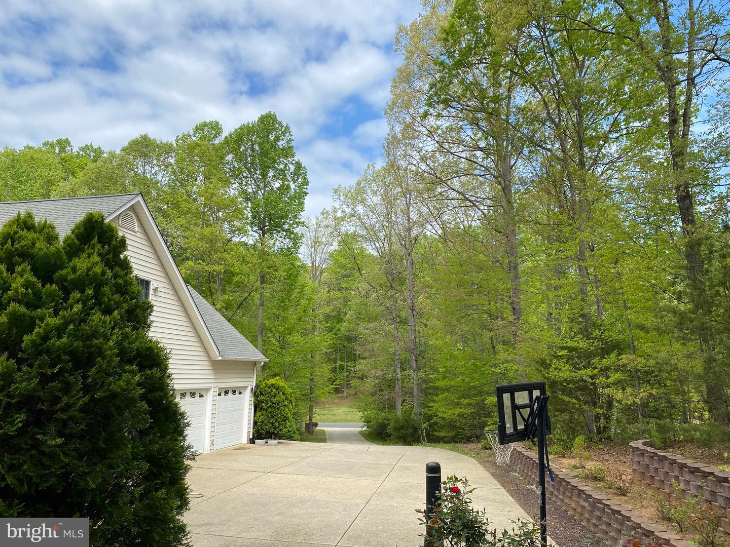 70 PARTRIDGE LN, STAFFORD, Virginia 22556, 6 Bedrooms Bedrooms, 26 Rooms Rooms,6 BathroomsBathrooms,Residential,For sale,70 PARTRIDGE LN,VAST2044306 MLS # VAST2044306