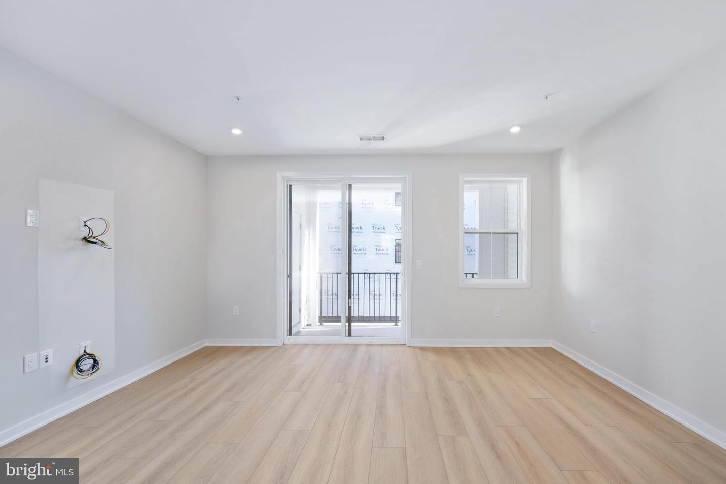 14377 GLEN MANOR DR, CHANTILLY, Virginia 20151, 2 Bedrooms Bedrooms, ,2 BathroomsBathrooms,Residential,For sale,14377 GLEN MANOR DR,VAFX2279596 MLS # VAFX2279596