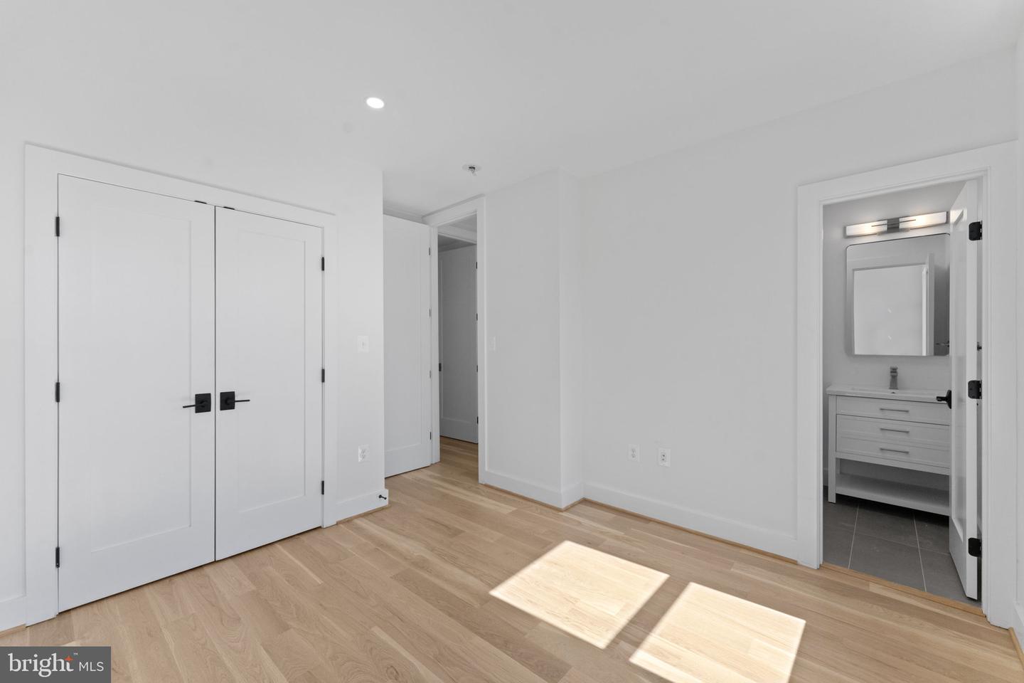 600 U ST NW, WASHINGTON, District Of Columbia 20001, 4 Bedrooms Bedrooms, ,3 BathroomsBathrooms,Residential,For sale,600 U ST NW,DCDC2232256 MLS # DCDC2232256 600 U ST NW, WASHINGTON, District Of Columbia 20001, 4 Bedrooms Bedrooms, ,3 BathroomsBathrooms,Residential,For sale,600 U ST NW,DCDC2232256 MLS # DCDC2232256