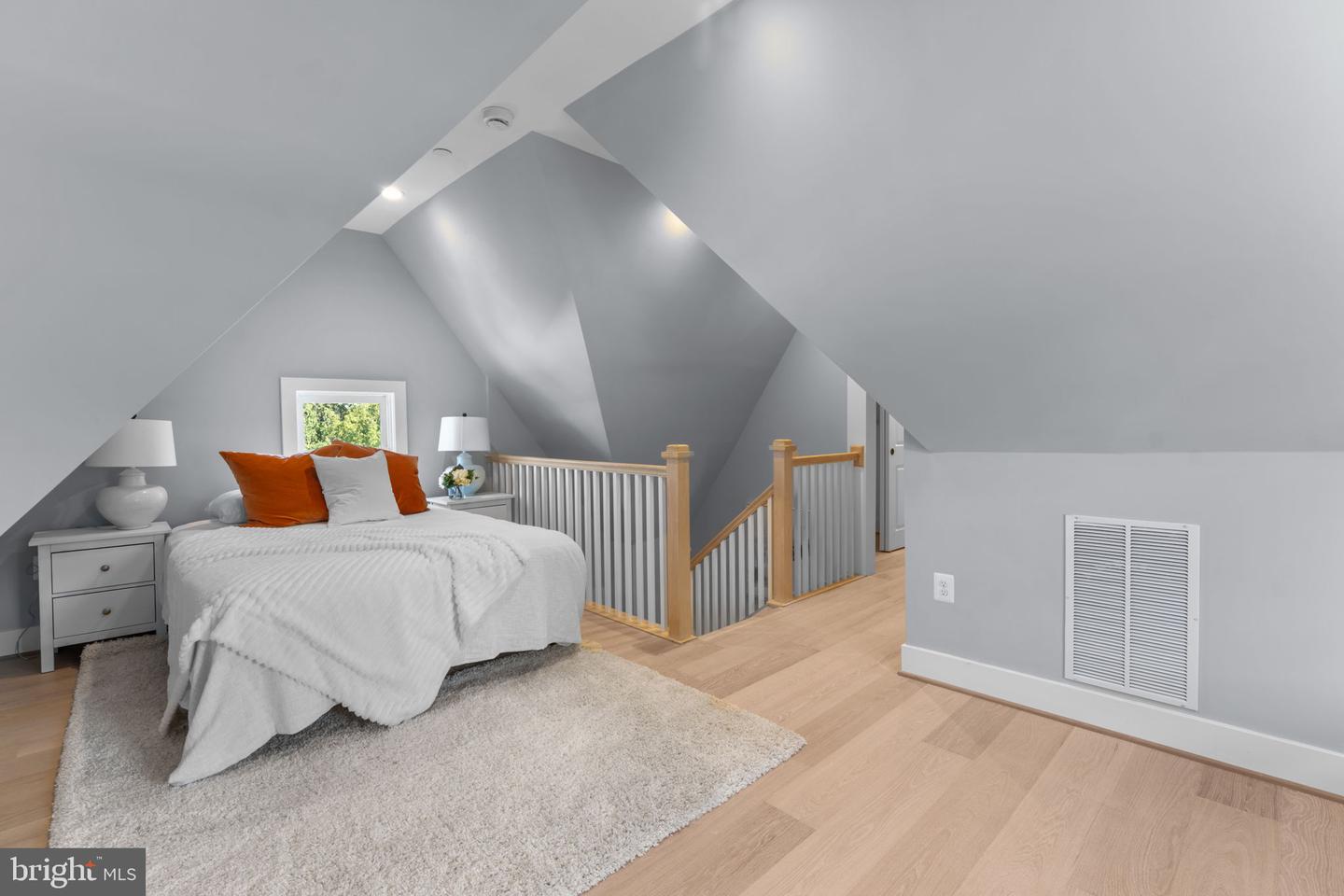 2331 HIGH ST SE, WASHINGTON, District Of Columbia 20020, 4 Bedrooms Bedrooms, ,4 BathroomsBathrooms,Residential,For sale,2331 HIGH ST SE,DCDC2232274 MLS # DCDC2232274