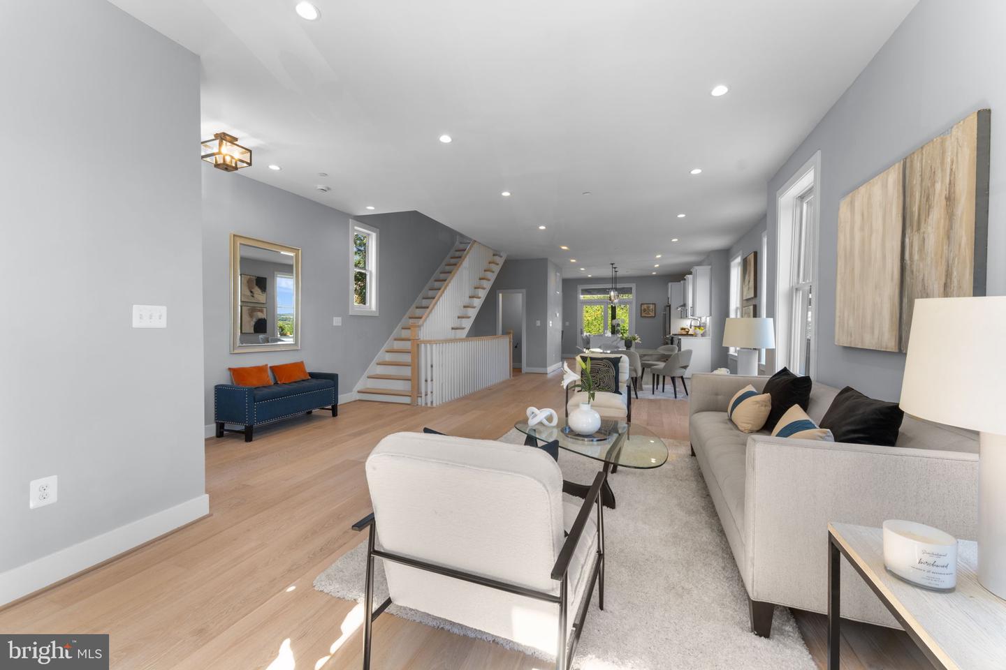 2331 HIGH ST SE, WASHINGTON, District Of Columbia 20020, 4 Bedrooms Bedrooms, ,4 BathroomsBathrooms,Residential,For sale,2331 HIGH ST SE,DCDC2232274 MLS # DCDC2232274