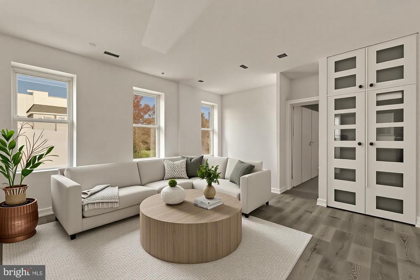 2324 NORTH CAPITOL ST NW, WASHINGTON, District Of Columbia 20002, ,Residential,For sale,2324 NORTH CAPITOL ST NW,DCDC2232276 MLS # DCDC2232276