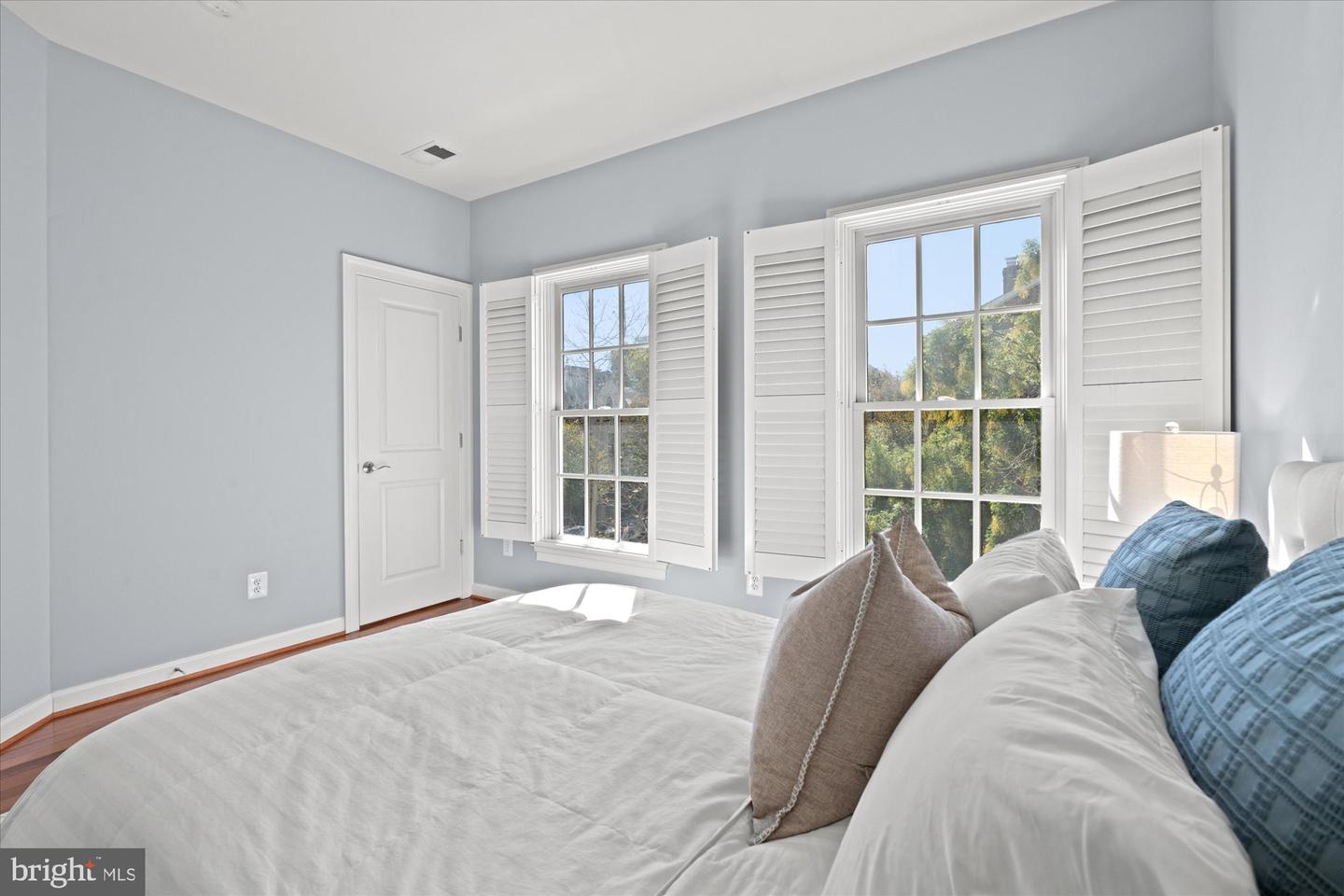 403 PRINCESS ST, ALEXANDRIA, Virginia 22314, 3 Bedrooms Bedrooms, ,3 BathroomsBathrooms,Residential,For sale,403 PRINCESS ST,VAAX2051900 MLS # VAAX2051900 403 PRINCESS ST, ALEXANDRIA, Virginia 22314, 3 Bedrooms Bedrooms, ,3 BathroomsBathrooms,Residential,For sale,403 PRINCESS ST,VAAX2051900 MLS # VAAX2051900